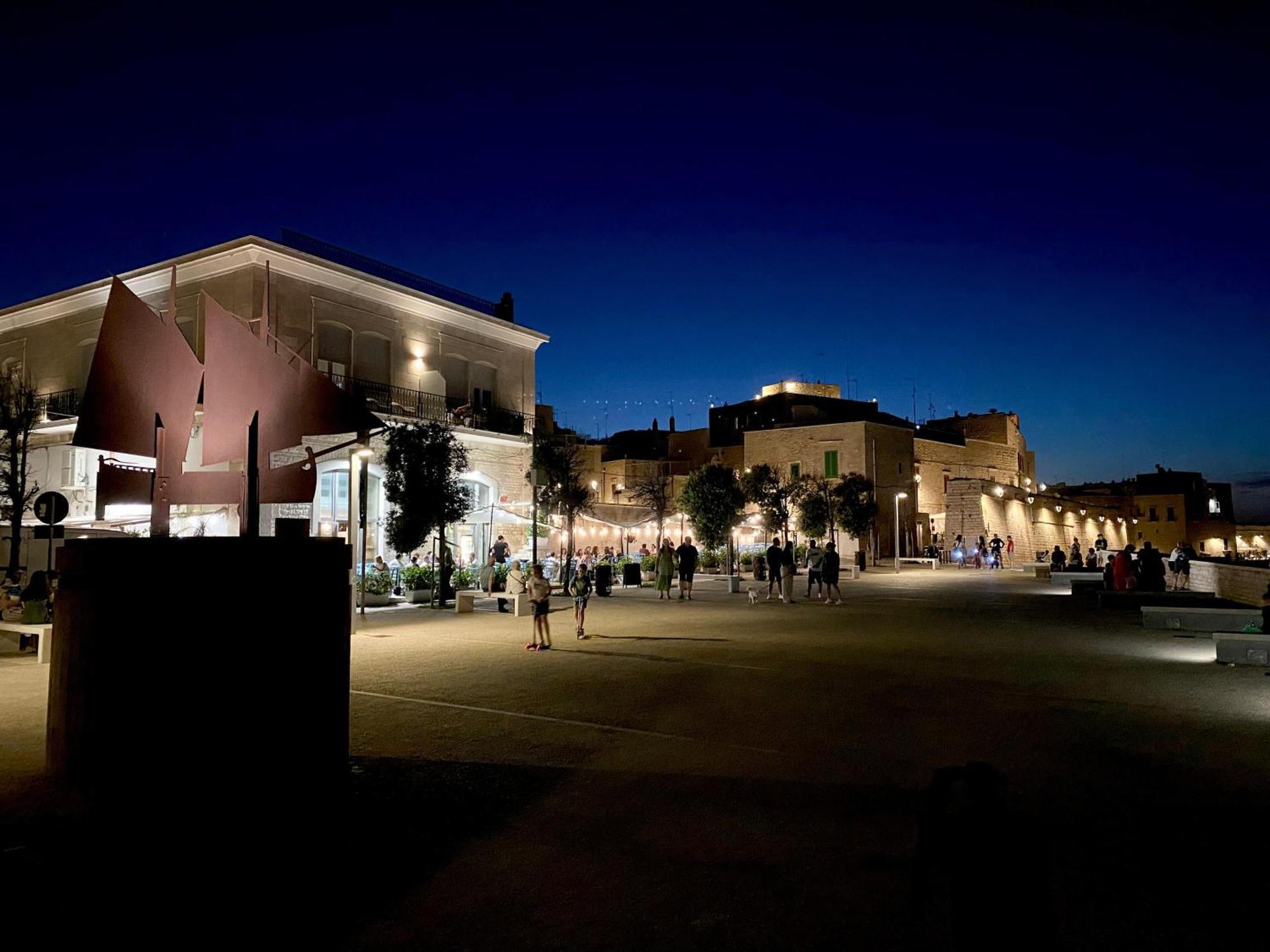 Appartamento Dimora Nel Palazzo Ducale With Private Parking Giovinazzo Esterno foto